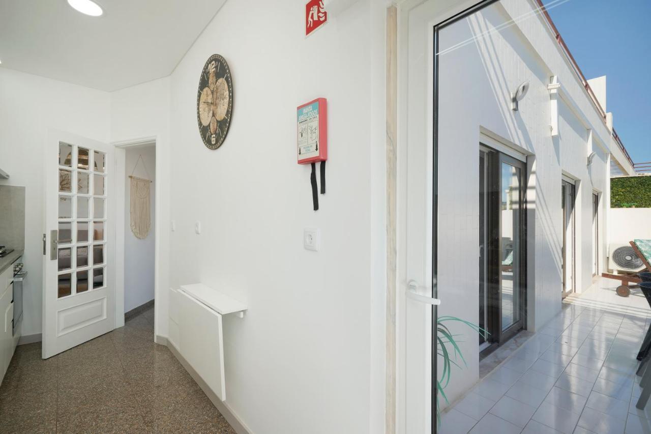 Costa Beach Apartment By The Portuguese Butler Costa de Caparica Zewnętrze zdjęcie